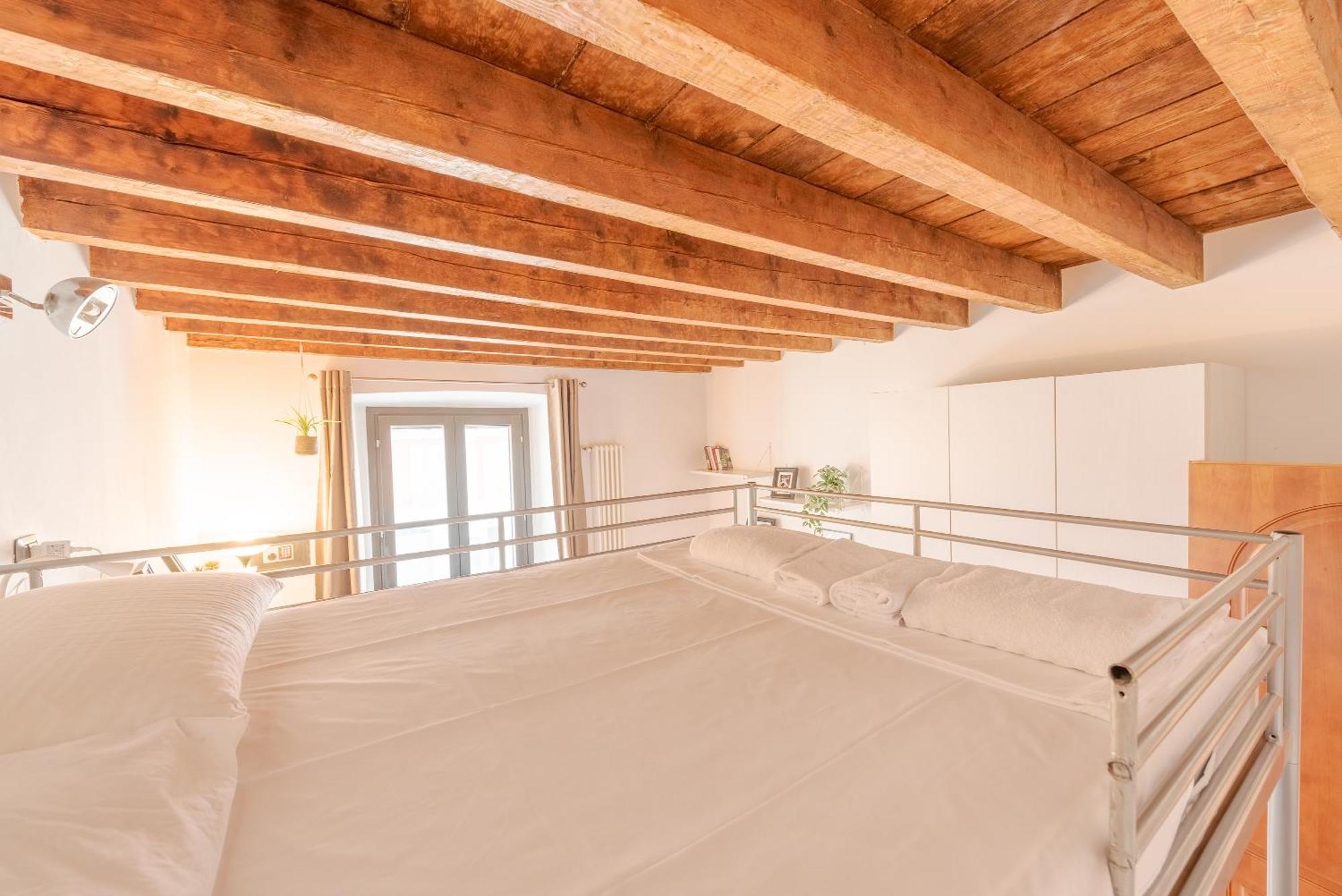 Guest Planet - Rosso Milano Apartment - Navigli Area Extérieur photo
