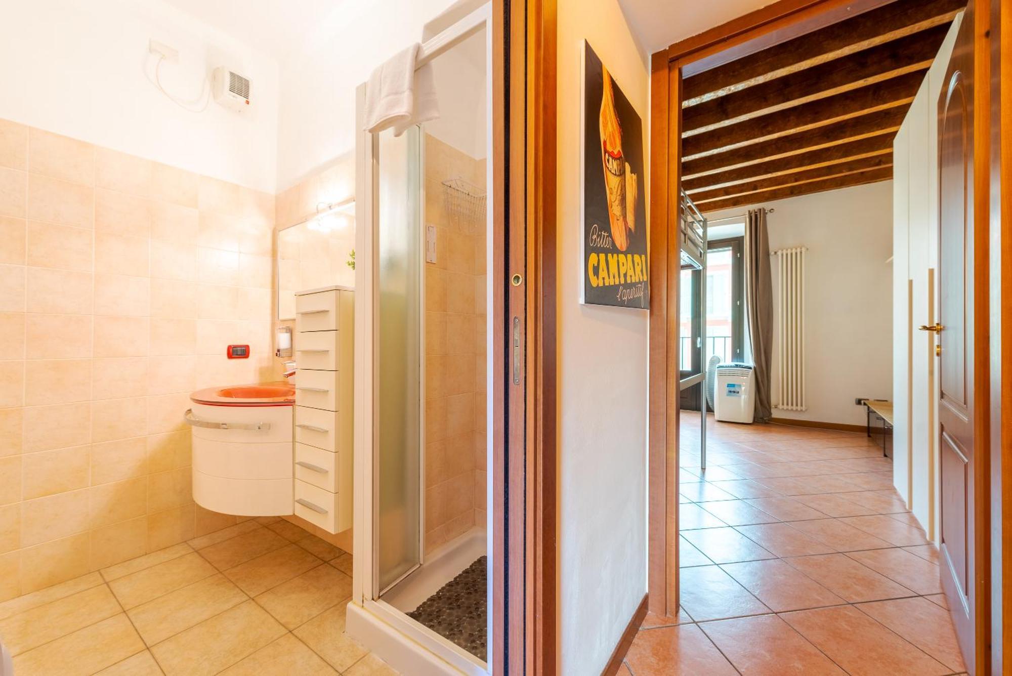 Guest Planet - Rosso Milano Apartment - Navigli Area Extérieur photo